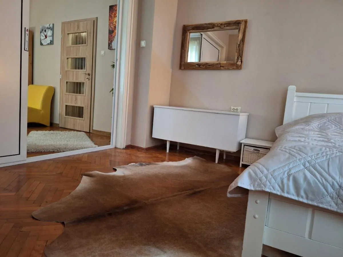Cozy Apartment In The Heart Of Sofia